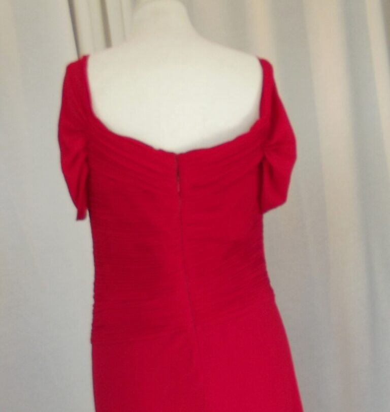 Jacques Vert LORCAN MULLANY SCARLET RED CREPE CHIFFON FLOOR LENGTH EVENING GOWN RUCHED BODICE ON OR OFF THE SHOULDER