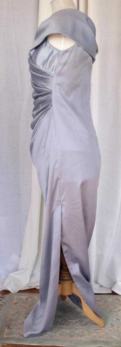 Jacques Vert LORCAN MULLANY SILVER SATIN FLOOR LENGTH EVENING GOWN
