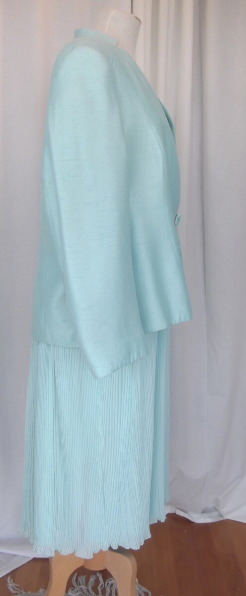 Jacques Vert MINT BRULEE EMPIRE STYLE SUNRAY PLEATED CHIFFON DRESS BRAND NEW WITH TAGS & MATCHING MINT BRULEE NOTCH NECK JACKET