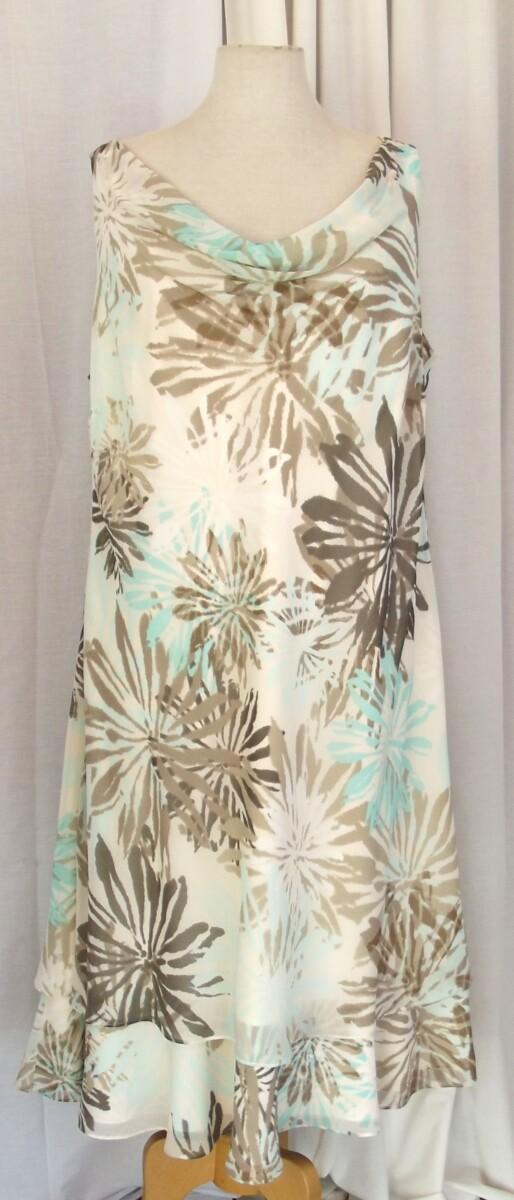 Jacques Vert MINT JULEP RANGE IVORY CREPE CHIFFON BIAS CUT DRESS ABSTRACT PRINT IN COFFEE & MINT MINT GREEN WOVEN NOTCH NECK SHORT JACKET