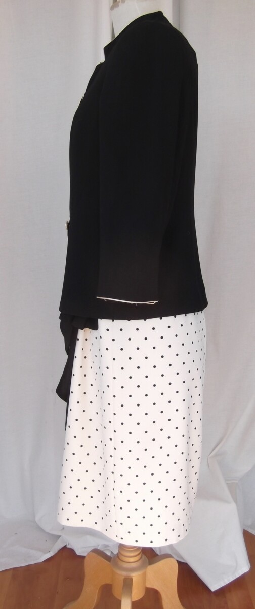 Jacques Vert MONOCHROME RANGE IVORY CREPE SHIFT DRESS BLACK SPOT PRINT SCALLOPED NECKLINE OPTIONAL BLACK CHIFFON SASH & BLACK NOTCH NECK JACKET EDGED IN IVORY