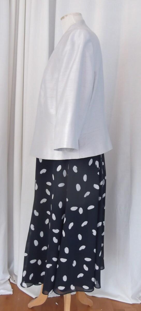 Jacques Vert NAVY BLUE CHIFFON DRESS RANDOM SILVER LARGE SPOT PRINT TRUE CROSS OVER BODICE & SILVER GREY SHANTUNG JACKET