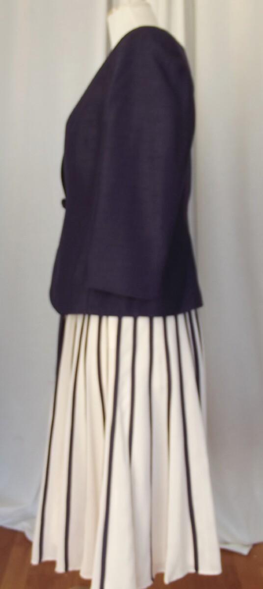 Jacques Vert NEW DAMSON RANGE IVORY CHIFFON DRESS VERTICAL BANDS OF PURPLE SILK RIBBONS & DAMSON PURPLE SHANTUNG JACKET