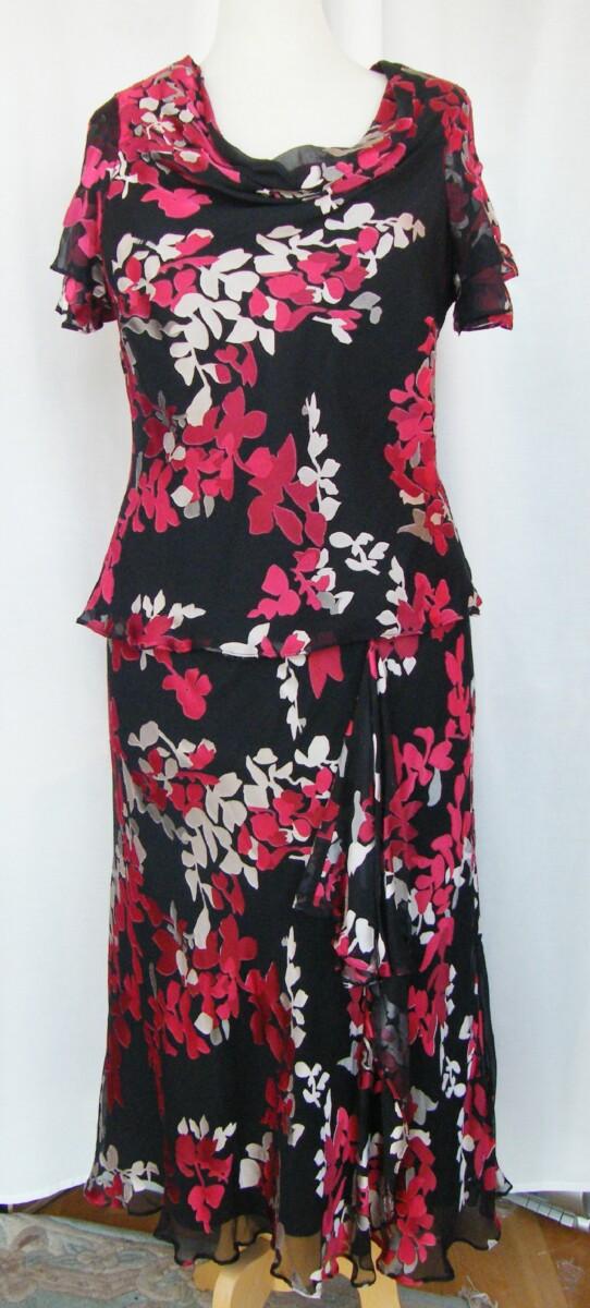 Jacques Vert ON THE BOARDWALK RANGE BLACK 49% SILK DEVORE SKIRT & TOP IVORY & SCARLET LEAF PRINT. SCARLET RED BRUSHED JACKET