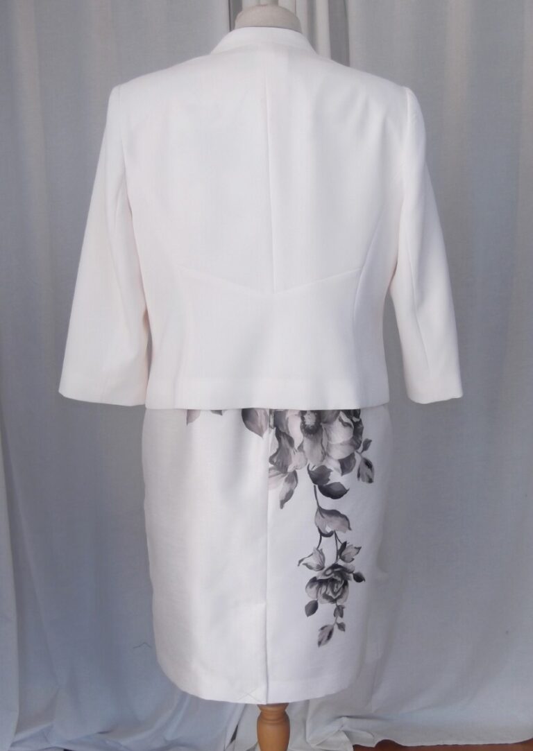 Jacques Vert PETITE RANGE IVORY SHANTUNG SHIFT DRESS BEADED OIL PAINTING PLACEMENT PRINT IVORY CREPE ANGLE EDGE JACKET PIPED IN BROWN