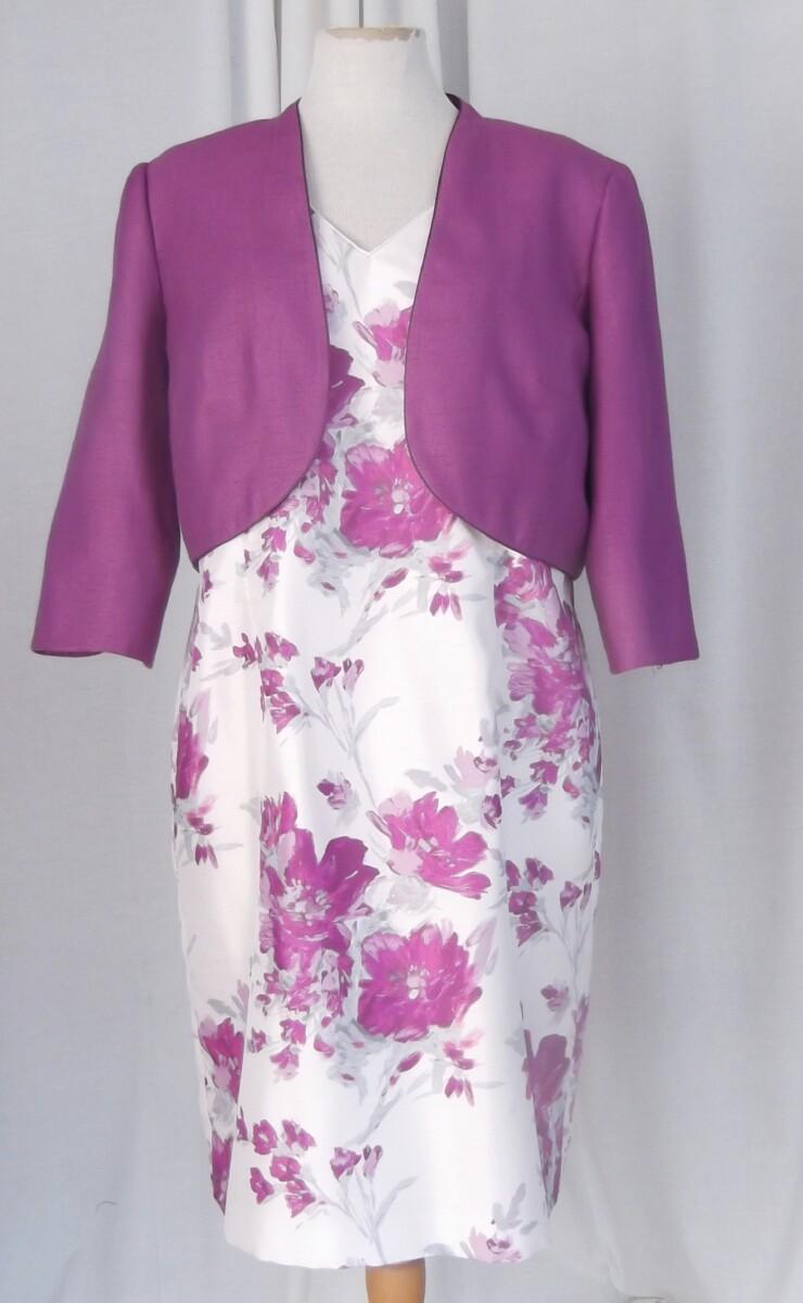 jacques vert PETITE RANGE IVORY SHANTUNG SHIFT DRESS MAGENTA FLOWER HEAD PLACEMENT PRINT & MAGENTA WOVEN SHORT JACKET