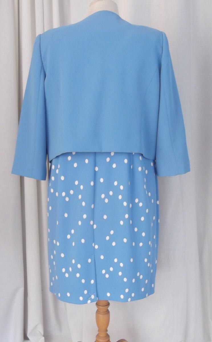 Jacques Vert PETITE RANGE SKY BLUE CREPE SHIFT DRESS IVORY SPOT PRINT IVORY CHIFFON SCARF NECK & SKY BLUE SCALLOPED EDGED CREPE JACKET ( NON PETITE)