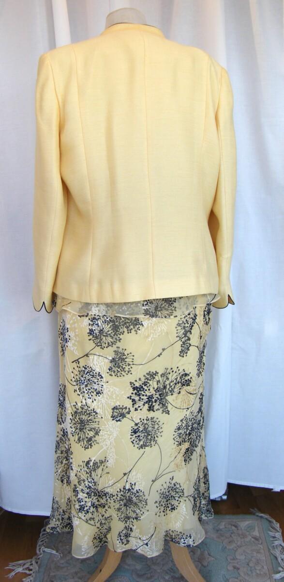 Jacques Vert PRIMROSE & NAVY RANGE PRIMROSE SILK DEVORE SKIRT & TOP NAVY POMEGRANITE SEED HEAD PRINT PRIMROSE WOVEN JACKET EDGED IN NAVY