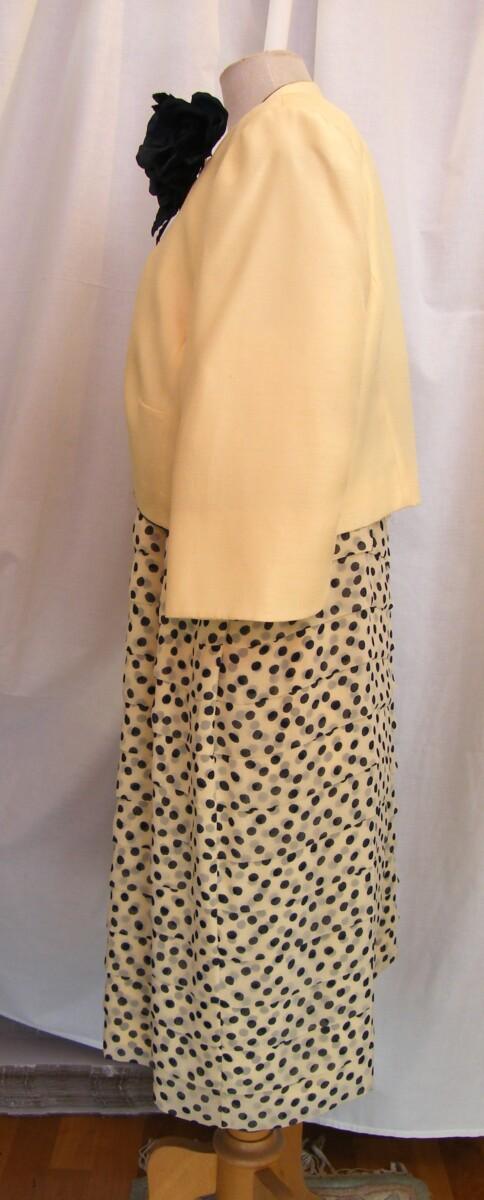 Jacques Vert PRIMROSE & NAVY SPOT SHUTTER PLEAT SHIFT DRESS & PRIMROSE SHORT JACKET EDGED IN NAVY