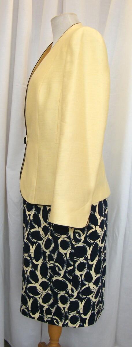 Jacques Vert PRIMROSE RANGE NAVY SHANTUNG SHIFT DRESS YELLOW ” HALO” PRINT PRIMROSE WOVEN JACKET EDGED IN NAVY