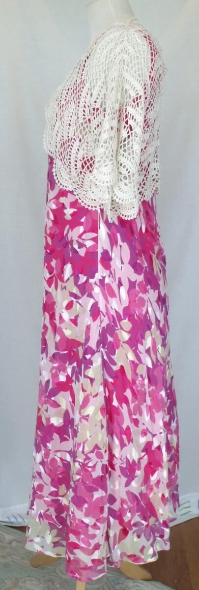 Jacques Vert RUBY ROSE RANGE SILK DEVORE DRESS RUBY ROSE PETAL PRINT MATCHING CREAM CROCHET SHRUG