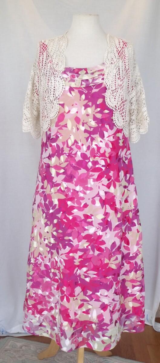 jacques vert RUBY ROSE RANGE SILK DEVORE DRESS RUBY ROSE PETAL PRINT MATCHING CREAM CROCHET SHRUG