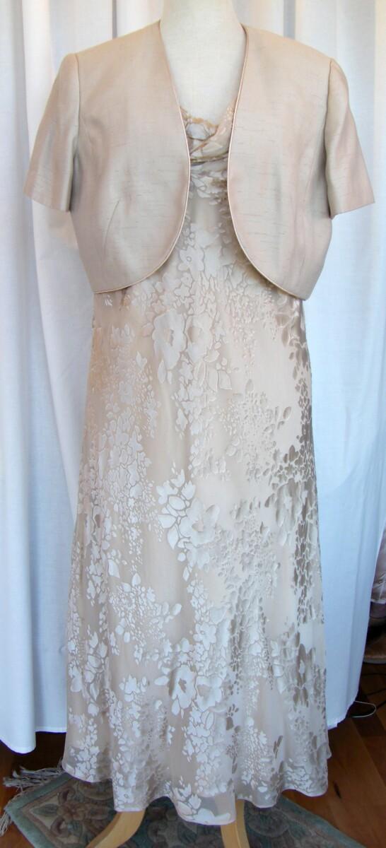 jacques vert SANDSTONE RANGE GOLD 22% SILK DEVORE FLORAL PATTERN DRESS MATCHING SANDSTONE BOLERO JACKET