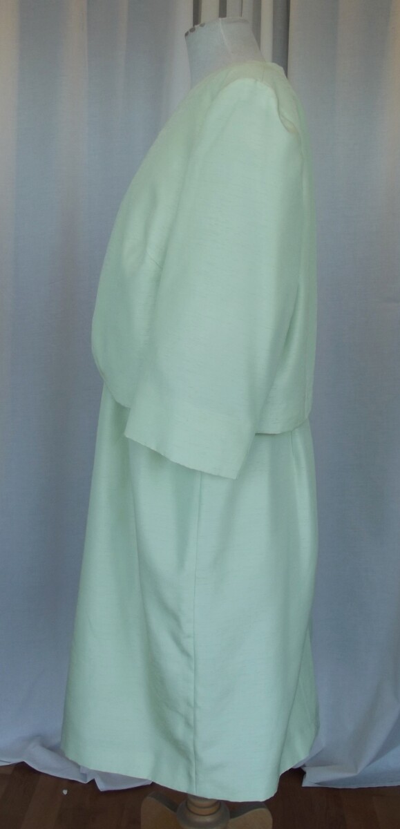 Jacques Vert SOFT LIME SHANTUNG SHIFT DRESS LOOSE BEADED LACE BODICE MATCHING SHANTUNG SHORT JACKET