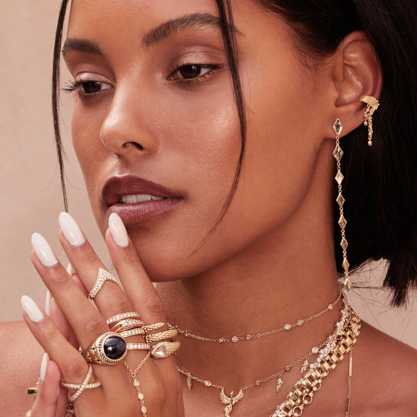 Jacquie Aiche 8 GRADUATED HAMMERED KITE SHAPE DROP STUD