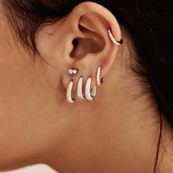 Jacquie Aiche PAVE OVAL MINI HOOP