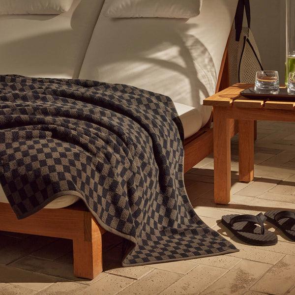 james perse Checkered Beach Towel Palm/Black