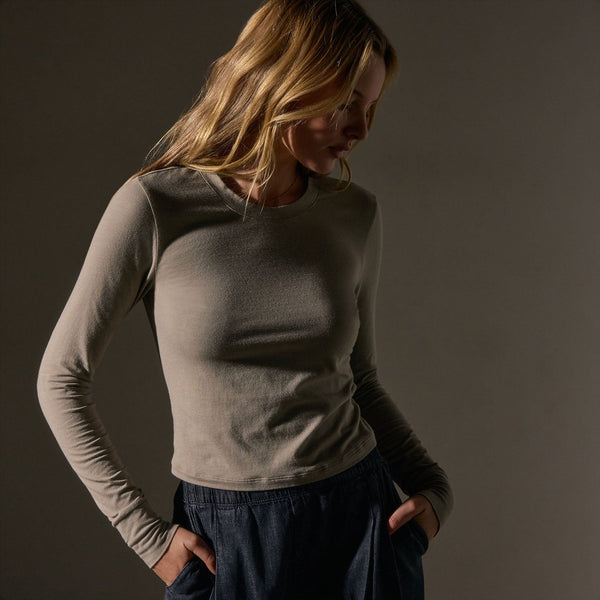 james perse Long Sleeve Cropped Tee Overcast