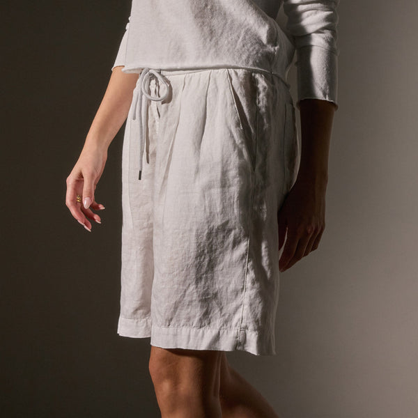 James Perse Pleated Linen Bermuda Short White