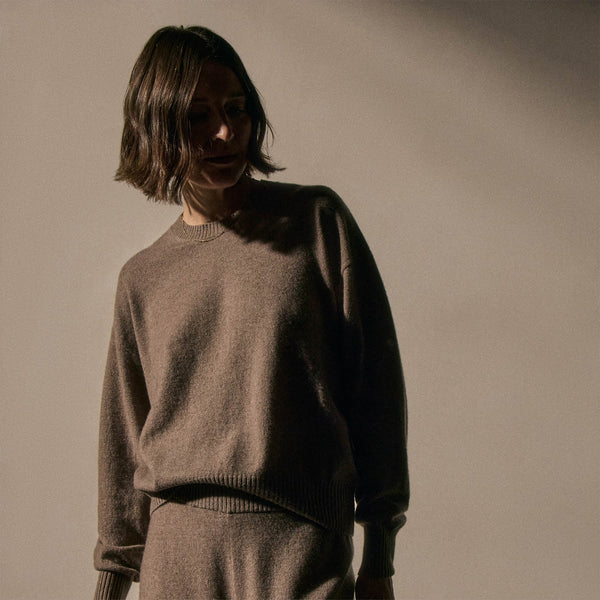 James Perse Spun Cashmere Crew Neck Warm Brown