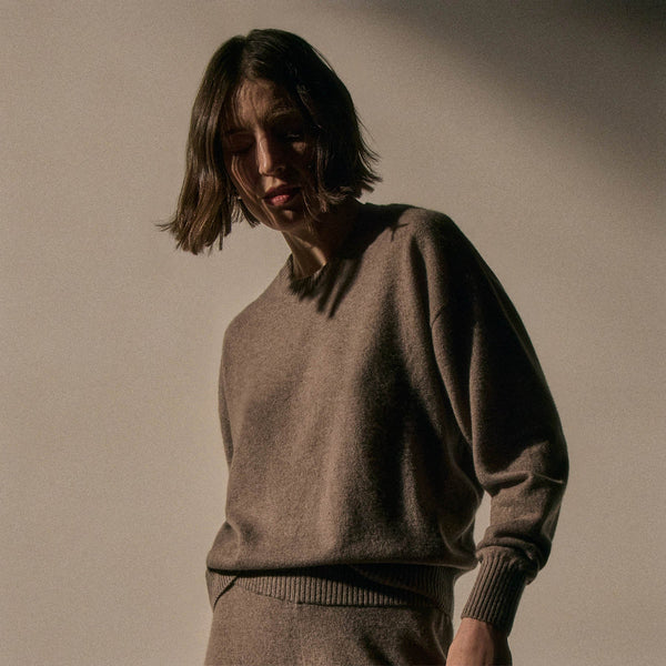 james perse Spun Cashmere Crew Neck Warm Brown