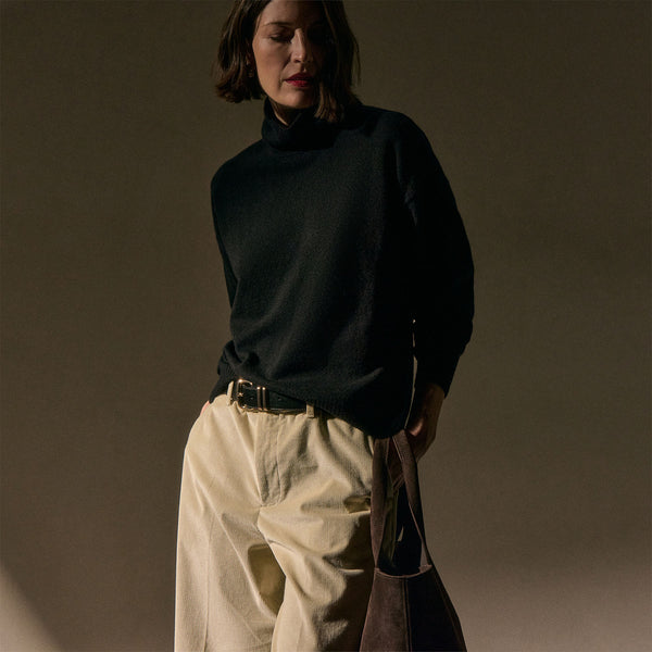 james perse Spun Cashmere Funnel Neck Black