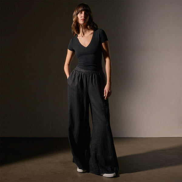 James Perse V Neck Cropped Tee Black