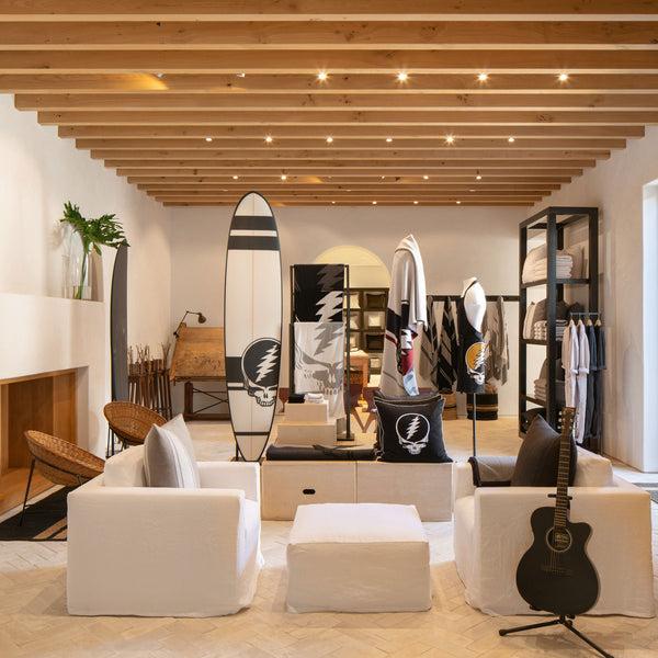 James Perse White & Black W/ Skull