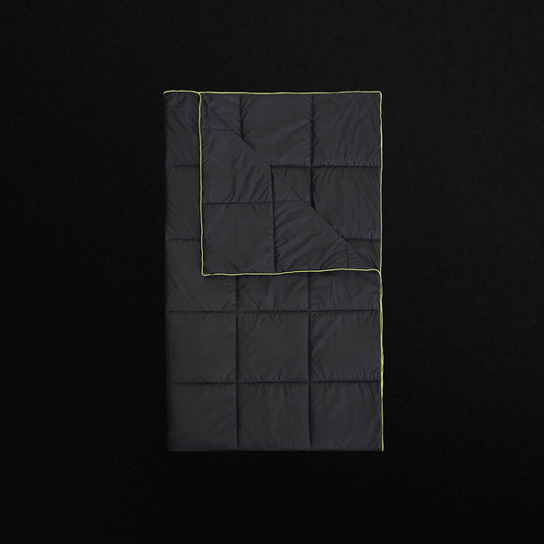 James Perse Y/OSEMITE Quilted Blanket Navy/Neon