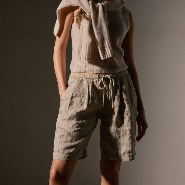 James Perse Pleated Linen Bermuda Short Overcast Pigment