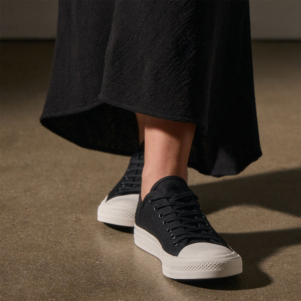 James Perse Women's Cotton Canvas Low Top Vulcanized Sneaker Black