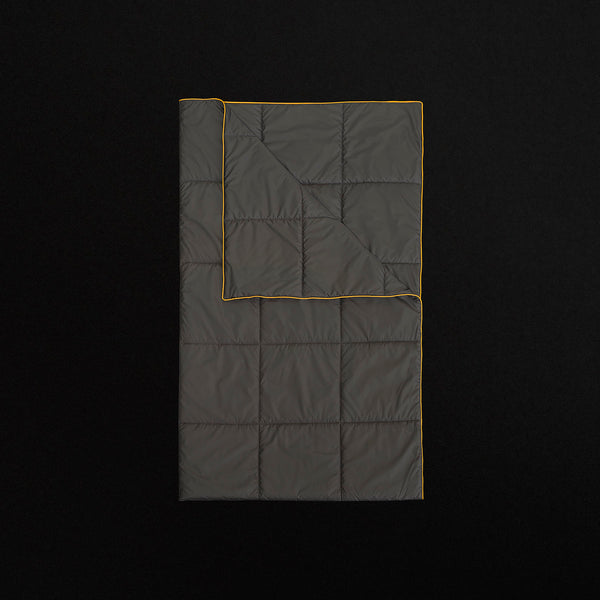 James Perse Y/OSEMITE Quilted Blanket Magma/Tangerine