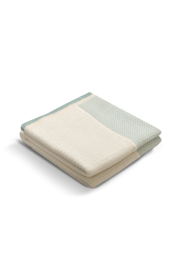 janavi Celeste Blanket in Cashmere