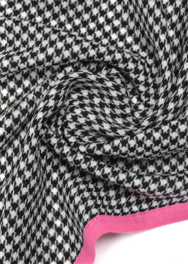 Janavi Houndstooth Stole With Piping Border