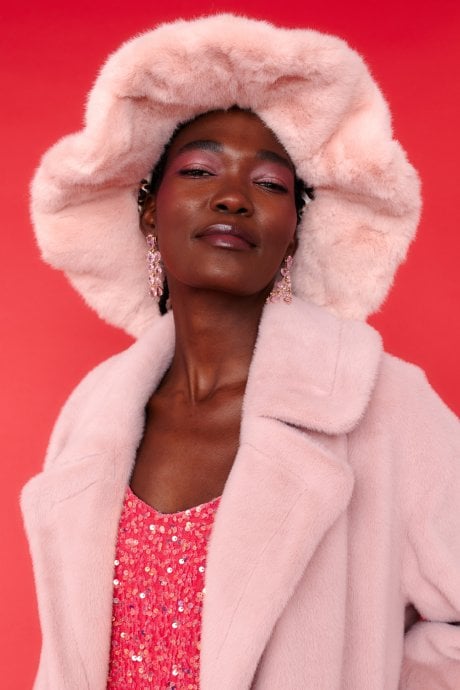 JAYLEY Baby Pink Faux Fur Oversized Hat