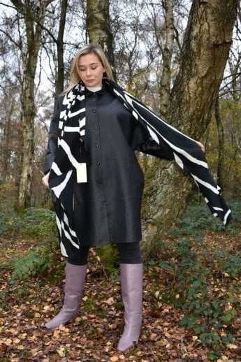 JAYLEY Black Cashmere Blend Wrap