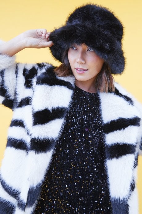 JAYLEY Black Eco Bamboo Bucket Hat