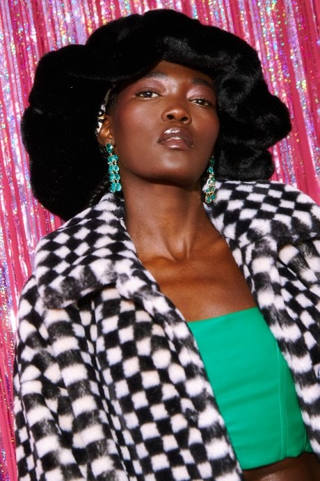 JAYLEY Black Faux Fur Oversized Hat