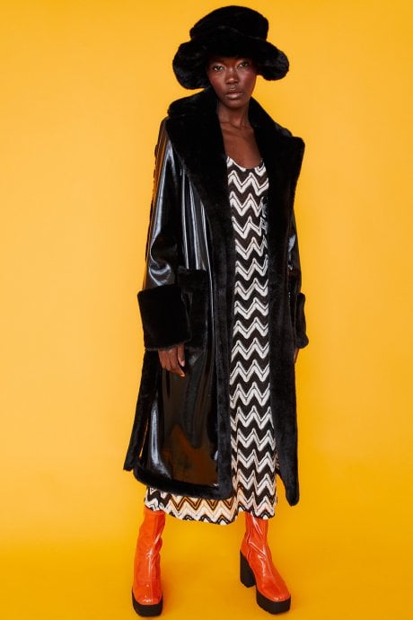 JAYLEY Black Faux Fur Oversized Hat