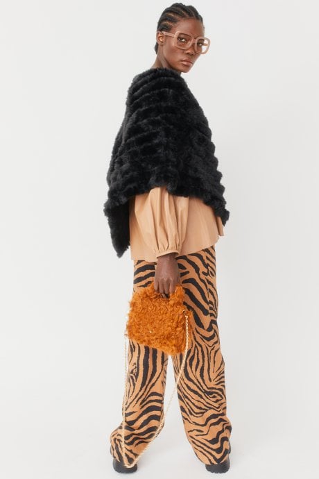 JAYLEY Black Faux Fur Poncho