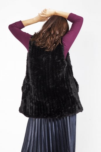 JAYLEY Black Hand Knitted Faux Fur Gilet | Waistcoat