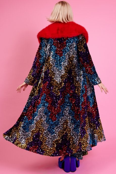 JAYLEY Black Sequin Velvet Trench Coat With Red Faux Fur Collar