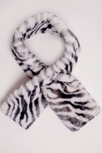JAYLEY Black Zebra Print Faux Fur Scarf