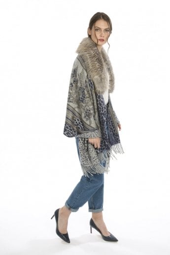 JAYLEY Blue Animal Print Cashmere Wrap With Faux Fur Collar
