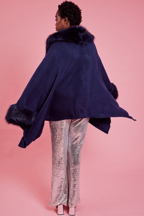 JAYLEY Blue Knitted Luxury Faux Fur Cape