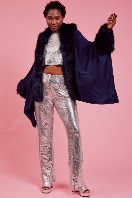 JAYLEY Blue Knitted Luxury Faux Fur Cape