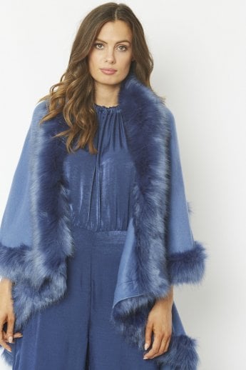 JAYLEY Blue Knitted Luxury Faux Fur Cape