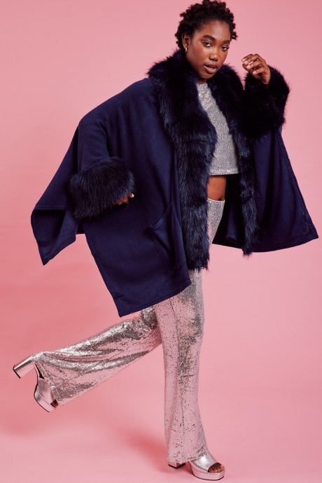 JAYLEY Blue Knitted Luxury Faux Fur Cape