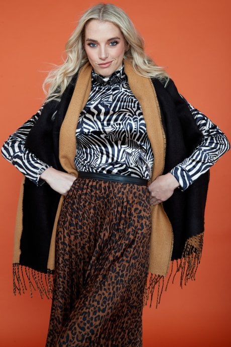JAYLEY Cashmere Blend Wrap Two Tone Fringed Hem And Logo