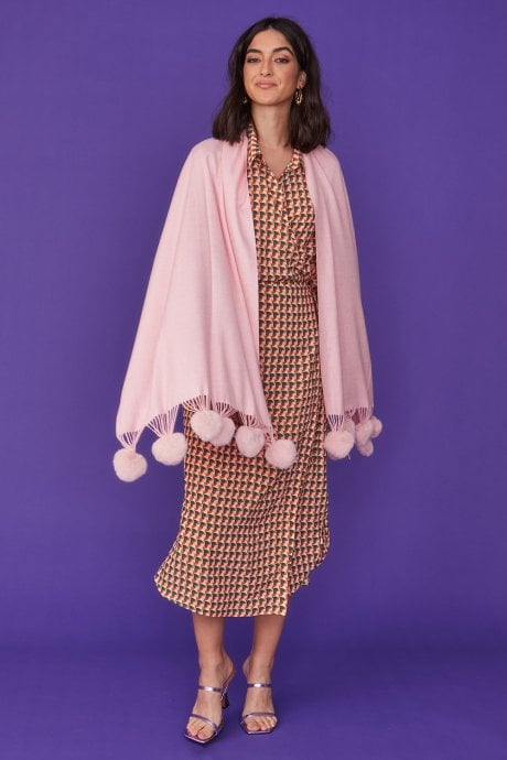 JAYLEY Cashmere Blend Wrap With Love Heart Poms In Pink